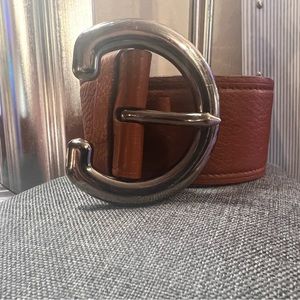 Authentic PRADA,
Made in Italy
Vintage
Size 80/32